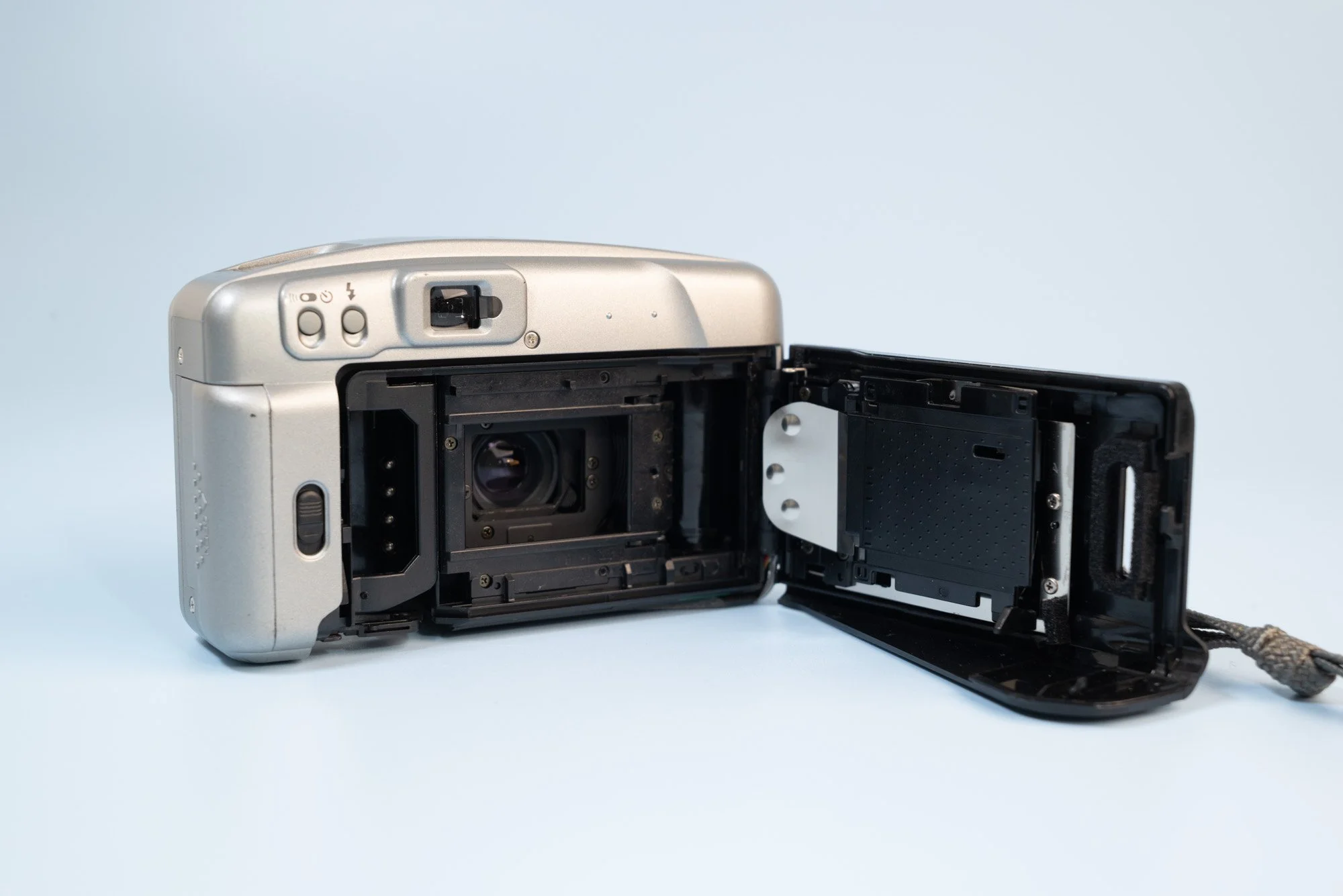 Fujifilm Discovery 290S Zoom Point and Shoot 35mm Film Camera — F